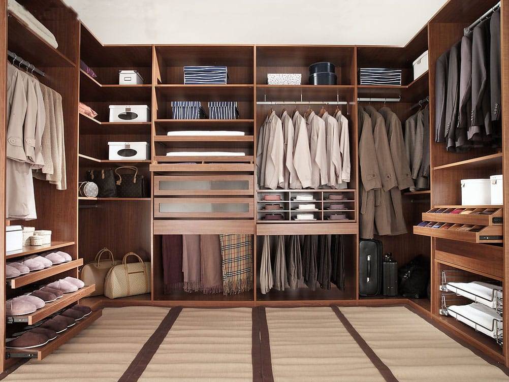 Walk-in wardrobes